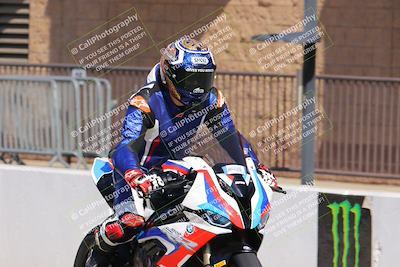 media/Aug-26-2022-Fastrack Riders (Fri) [[055e3b3c9d]]/level 2/Session 1 Start Finish/